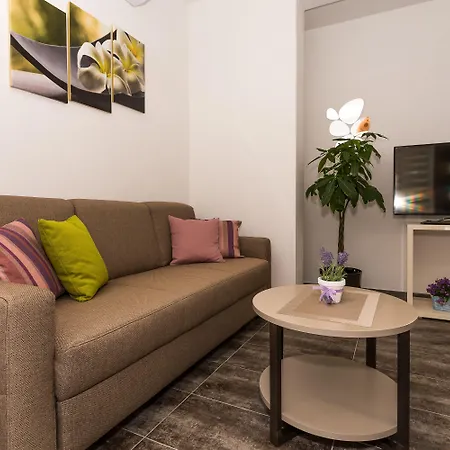 شقة Rusula Rudine (Kastela)