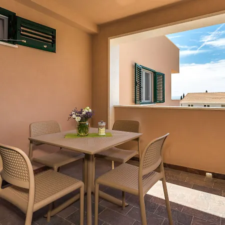 Rusula Apartmán *