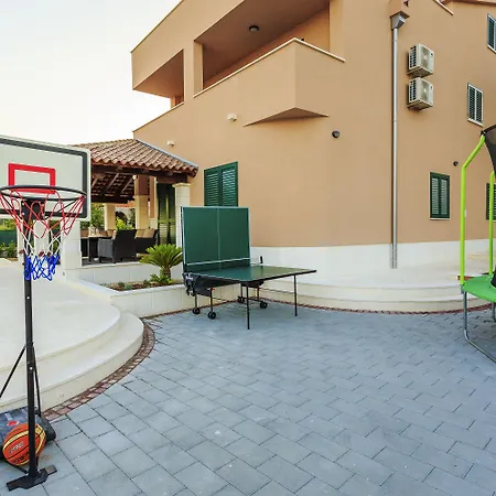 Rusula Rudine (Kastela)