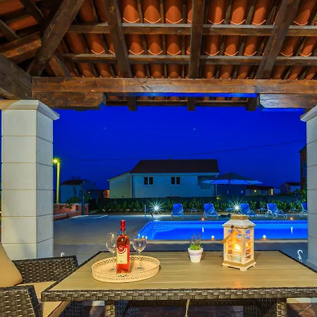 דירה Rusula Rudine (Kastela)