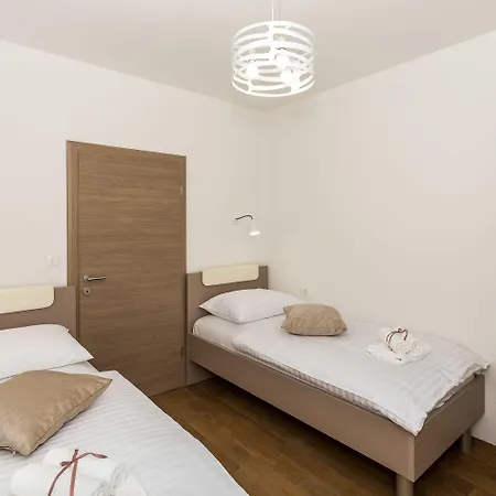 Rusula Kastel Novi