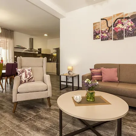 Apartment Rusula