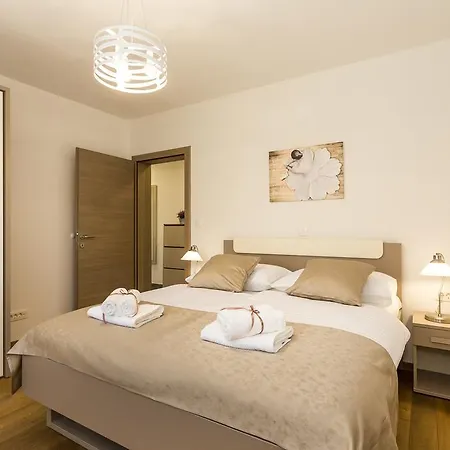 Rusula Appartement *