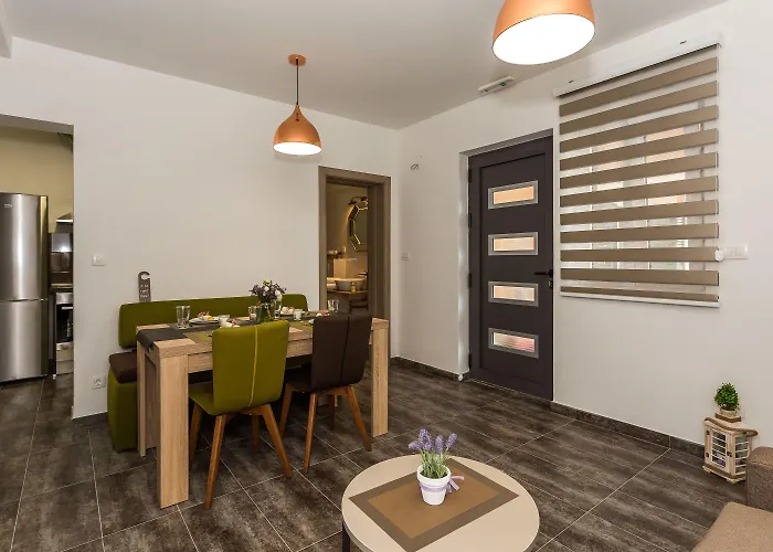 Rusula Appartement *